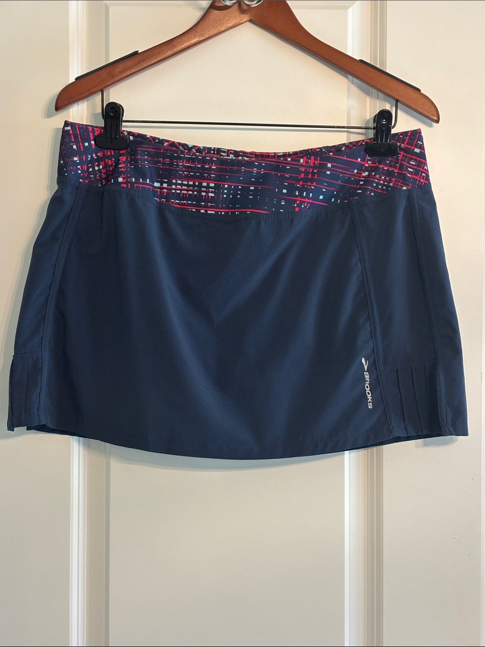 Brooks Women’s Navy Golf Tennis Athleisure Skirt/Skort - size Large